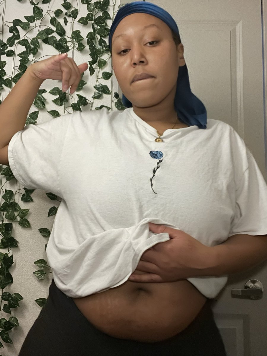 bee 🪐 tweet media