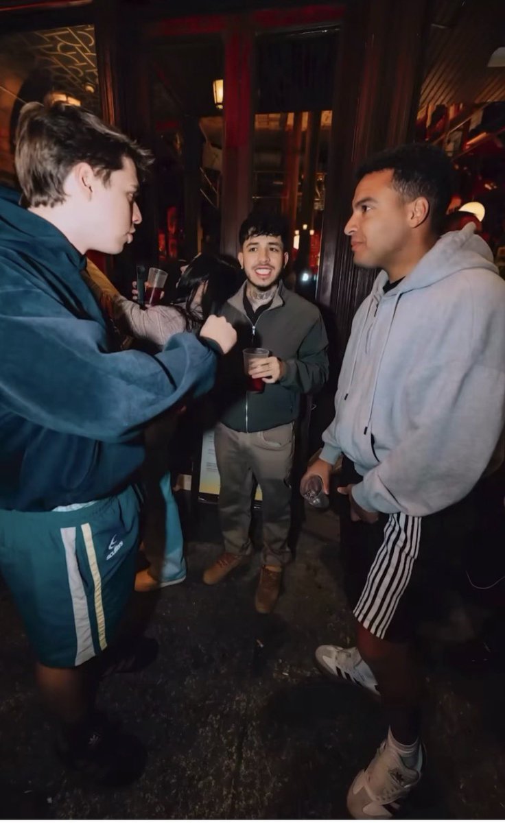 Jeroo.17 tweet media