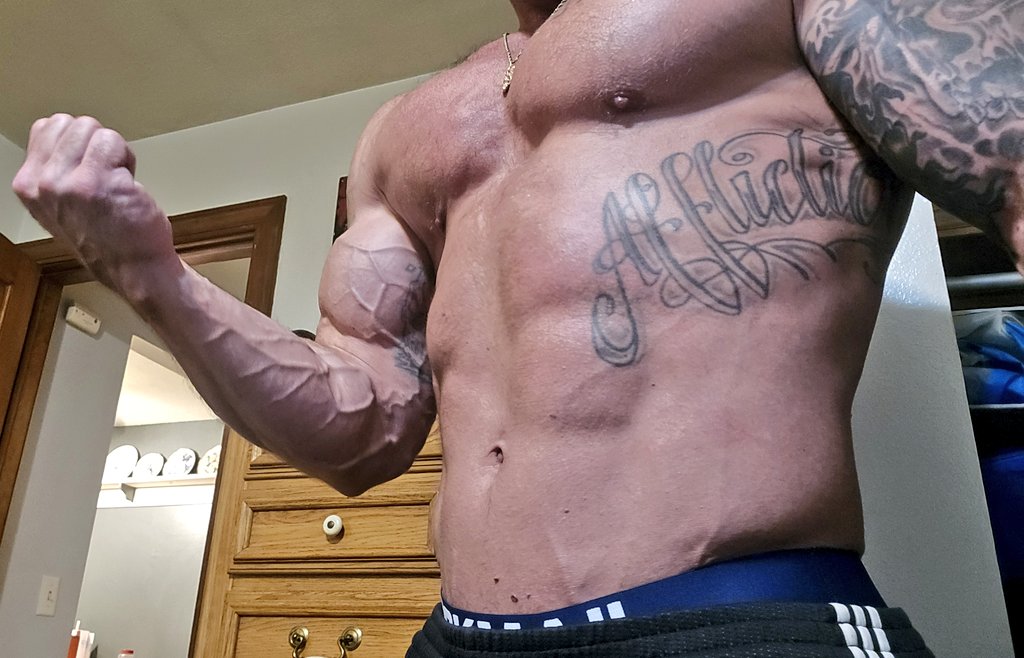 Majorrob101 tweet media