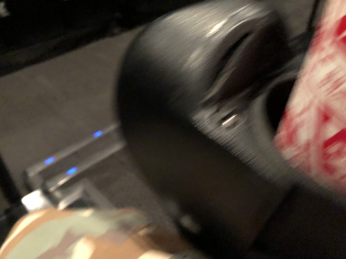 有村聖夜（金髪ロン毛迷彩男の日常） tweet media