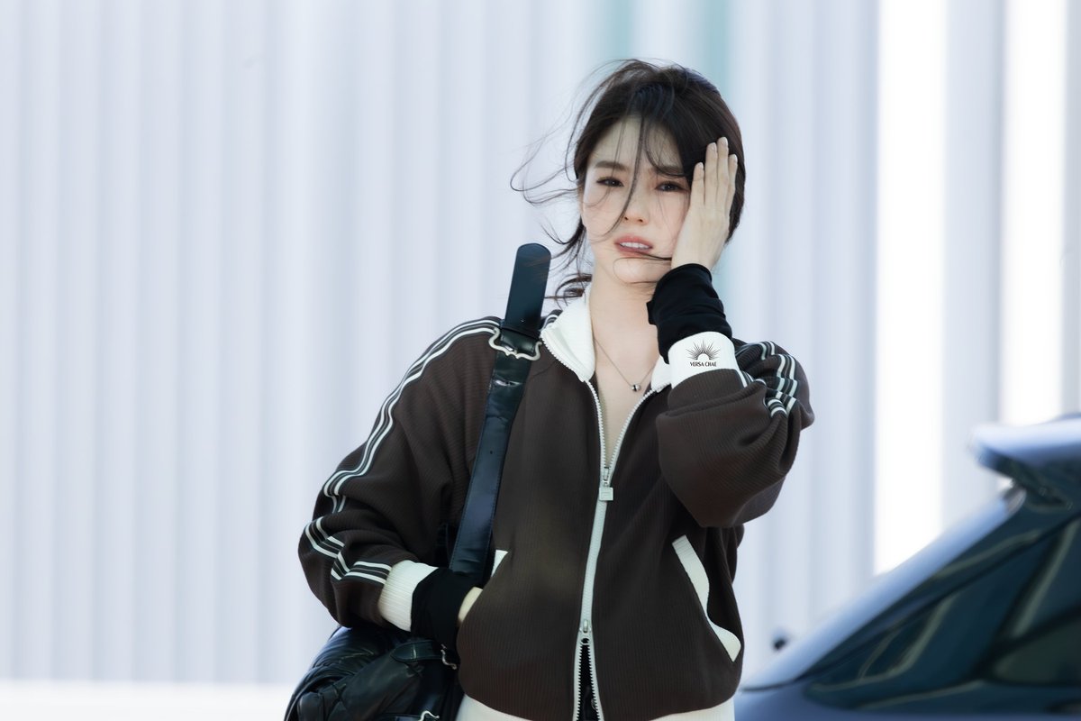 베르사채 tweet media