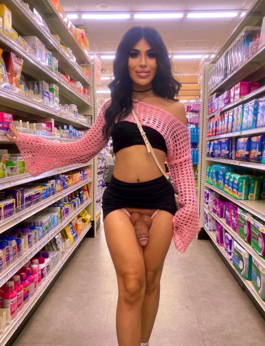 Ryanshoutsdolls tweet media