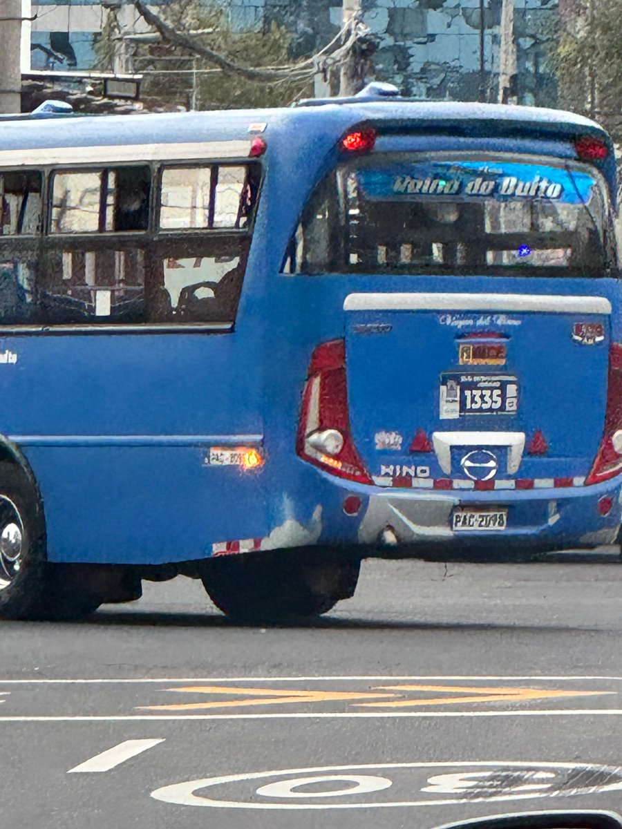 JeEfFeRsOn AlExIIS tweet media