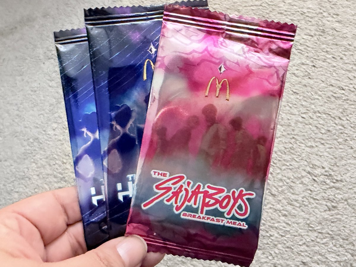 I couldn’t pick a side, so I went for both. Who else went to McDonalds for the Saja Boys breakfast and Huntrix lunch/dinner meals?