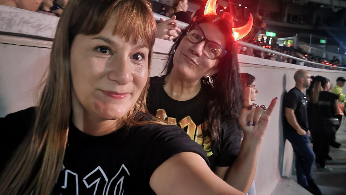 silvita🍷💕 tweet media