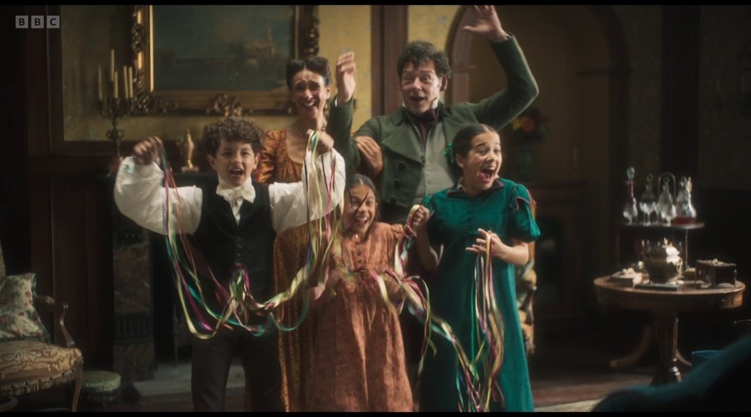 EmmaMartn7's tweet photo. I'm all the Gardiners together celebrating that Marytom are finally together! 

Love sm their support &amp; love for MaryTom. And their happy cutie faces when they enter the room like "yes, we'll be the Haywards soon" 🤏

#TheOtherBennetSister https://t.co/knU1jpQPYC