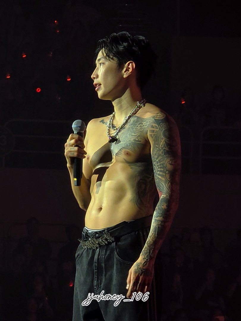 쭈허닝🍀 tweet media