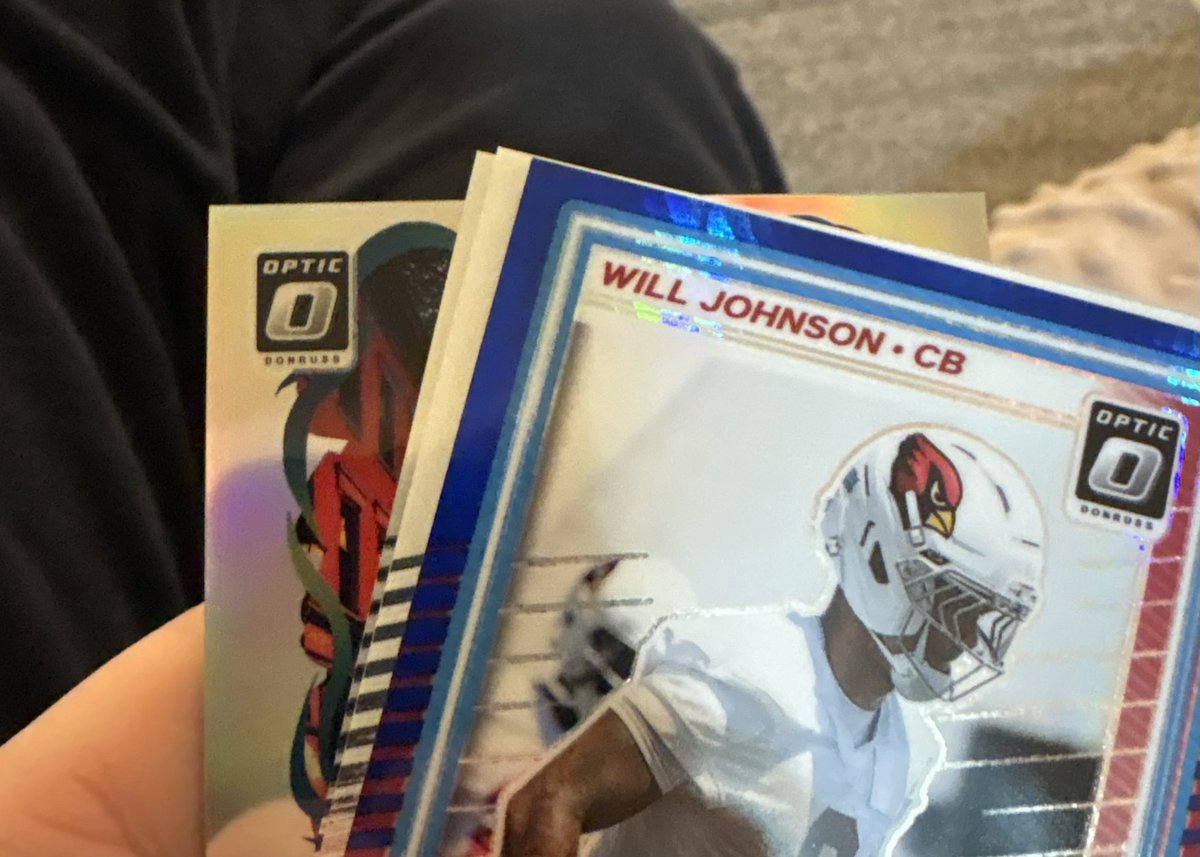 warningscards's tweet photo. Uh oh👀 @CardPurchaser https://t.co/8qVuNs5XdJ