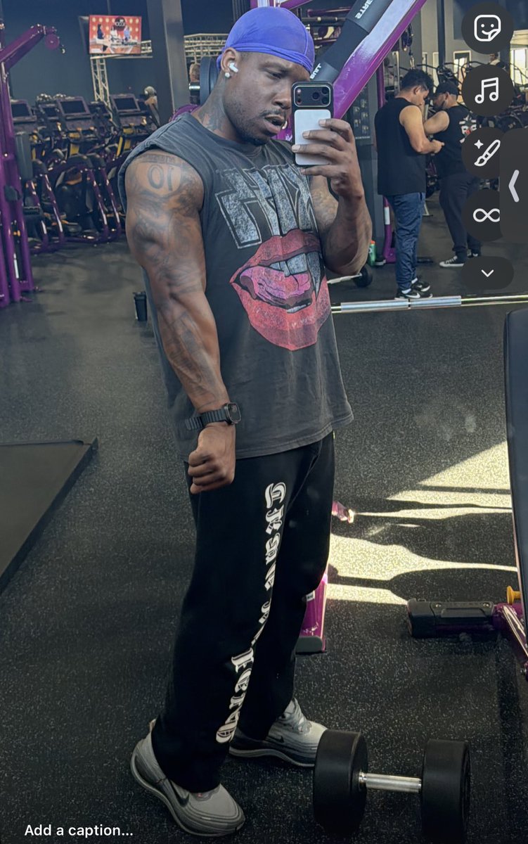 Tommy Tuffknuckles tweet media