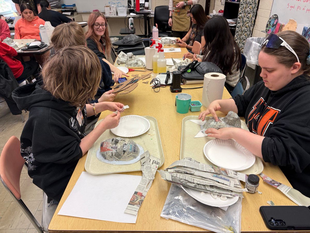 Hastings Senior High tweet media