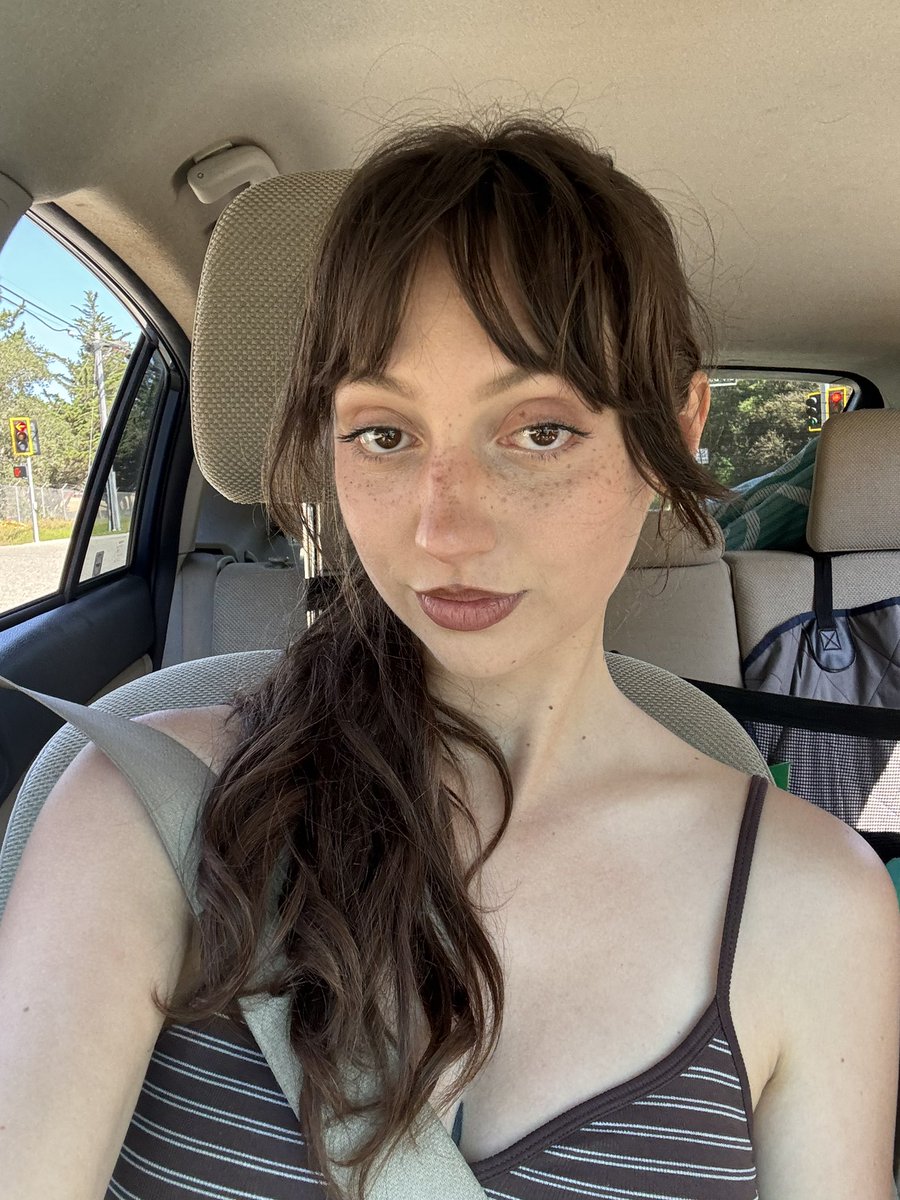 princess dracula tweet media