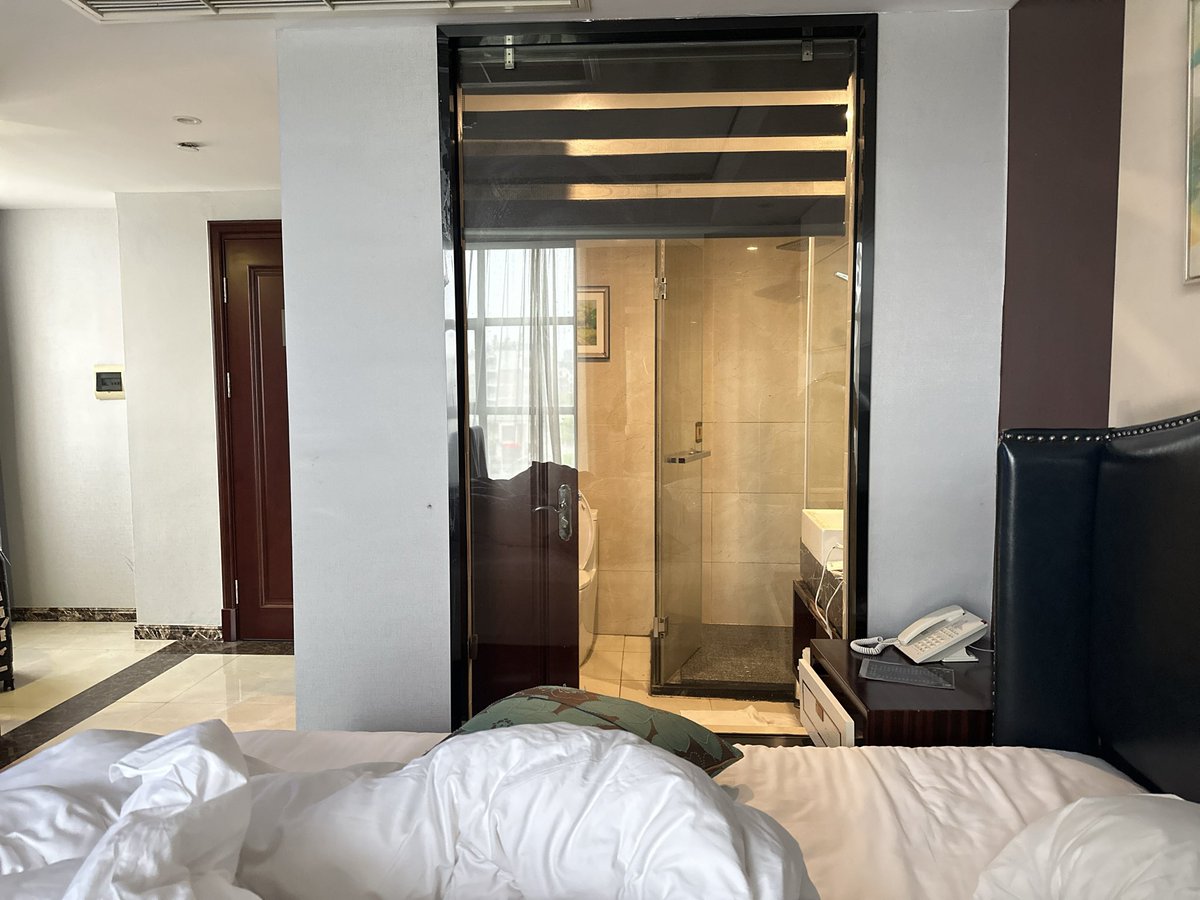 ผู้ชายขี้เหงา tweet media