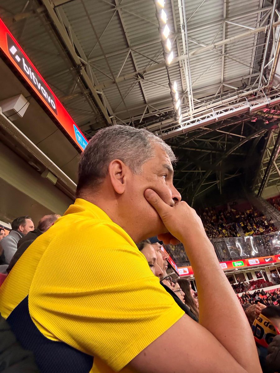 Rafael Correa tweet media