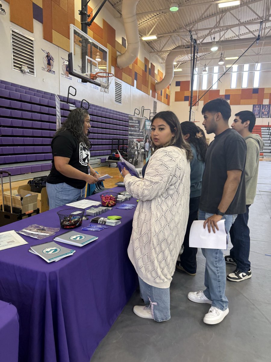 Angie Morales tweet media