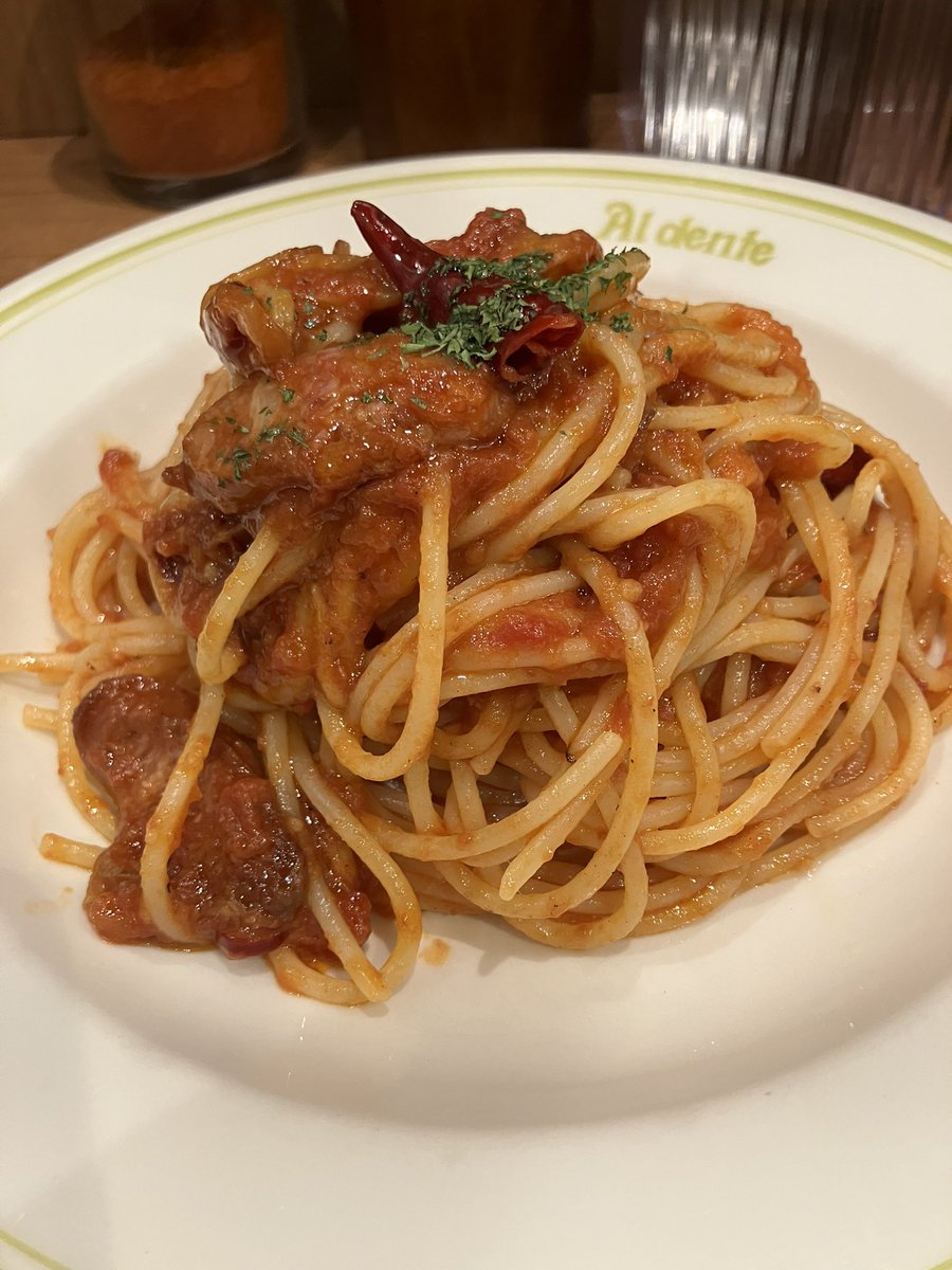 グッチ tweet media