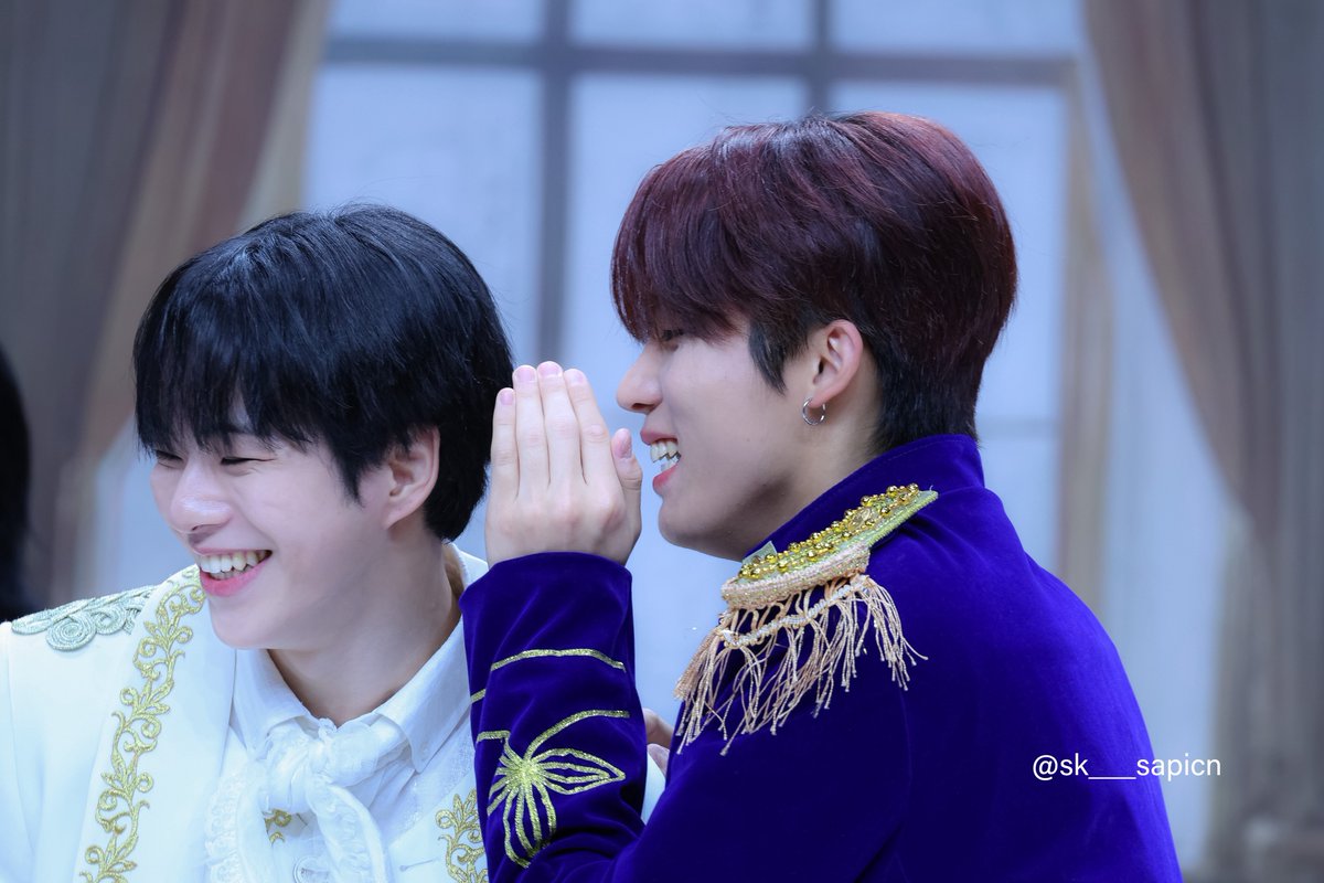 sk___sapicn's tweet photo. 250921 
#AprilFoolsDay #만우절 #쓰담즈 #박정우 #PARKJEONGWOO 
#윤재혁 #YOONJAEHYUK #트레저 #TREASURE 
@treasuremembers https://t.co/ECfN3E7MQw