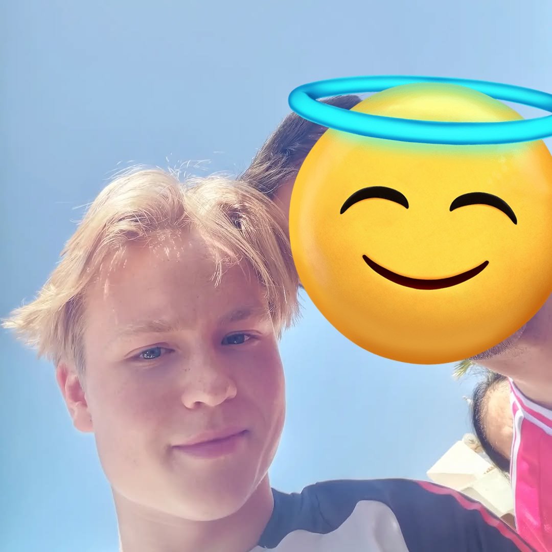 Hot players tweet media