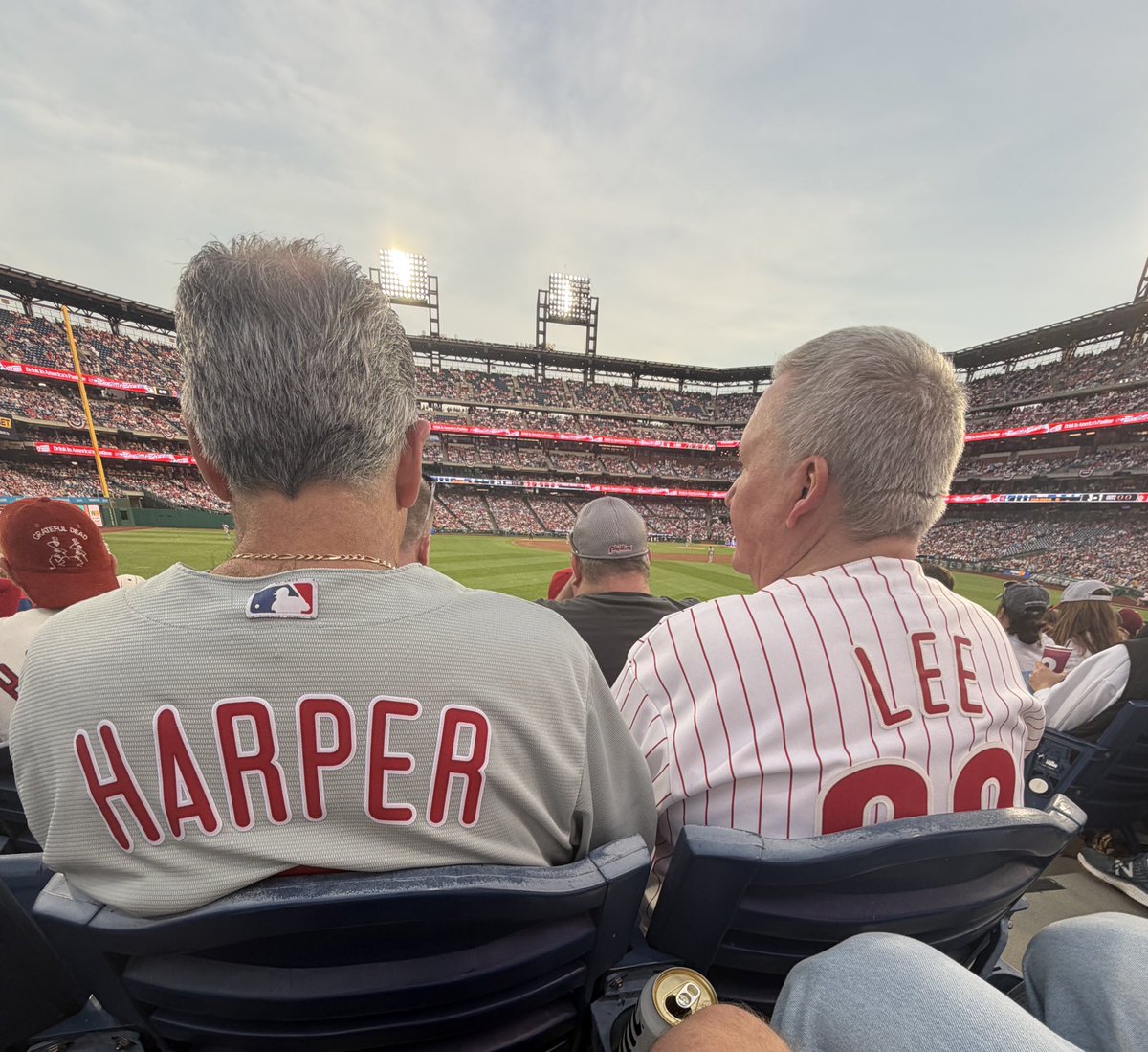 tbech44's tweet photo. got some classic american lit enjoyers in the ballpark tonight https://t.co/UTtU6P16zQ
