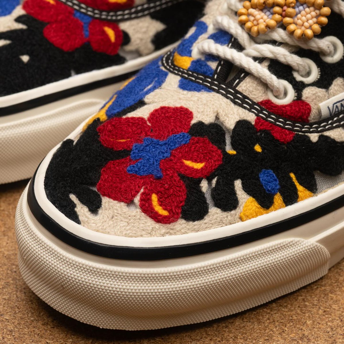 2026年 4/2 10:00~発売】 VANS PREMIUM AUTHENTIC 44 “NEEDLEWORK 