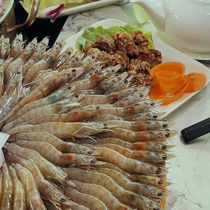 eme_gd's tweet photo. 红烧肉饭总能带来满足感，特别是那令人难以抗拒的绝妙滋味。 https://t.co/MuioT9MJ5G