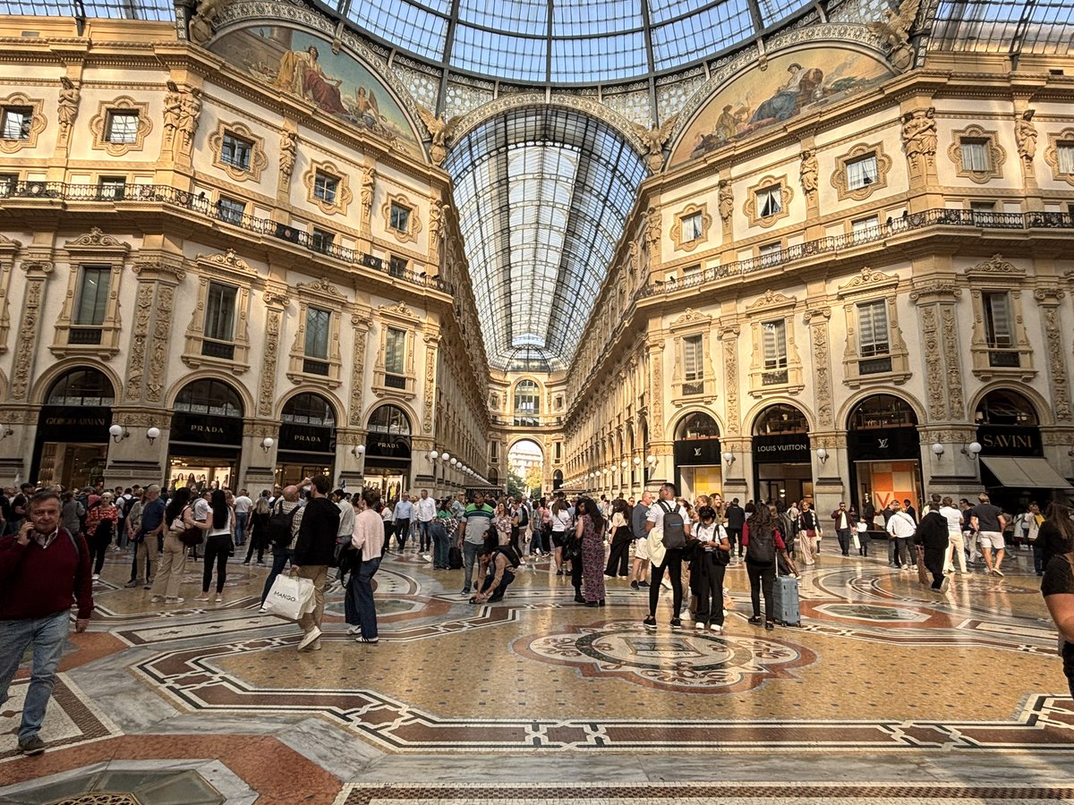 望月麻衣@原稿中 tweet media