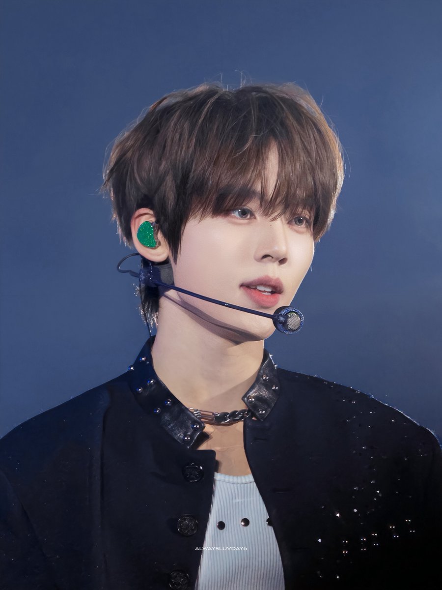 𝟿𝟾% tweet media