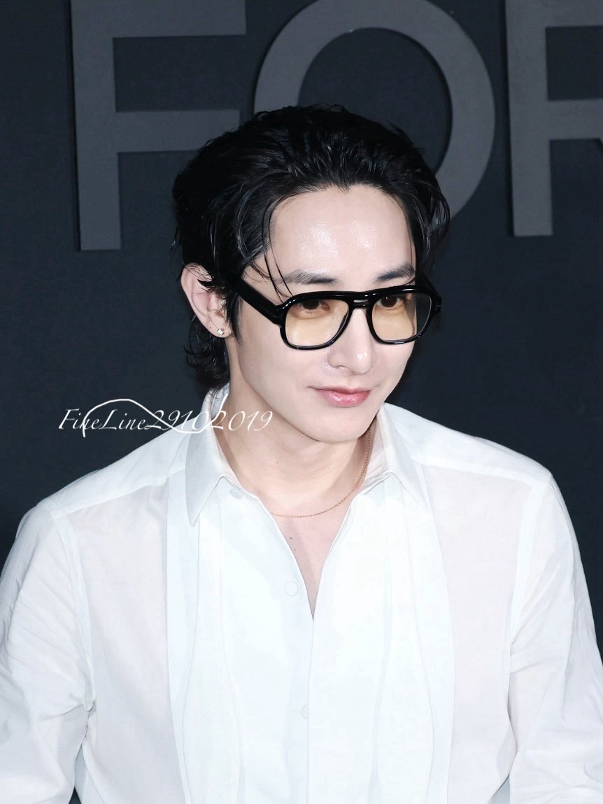 FineLine29102019 tweet media