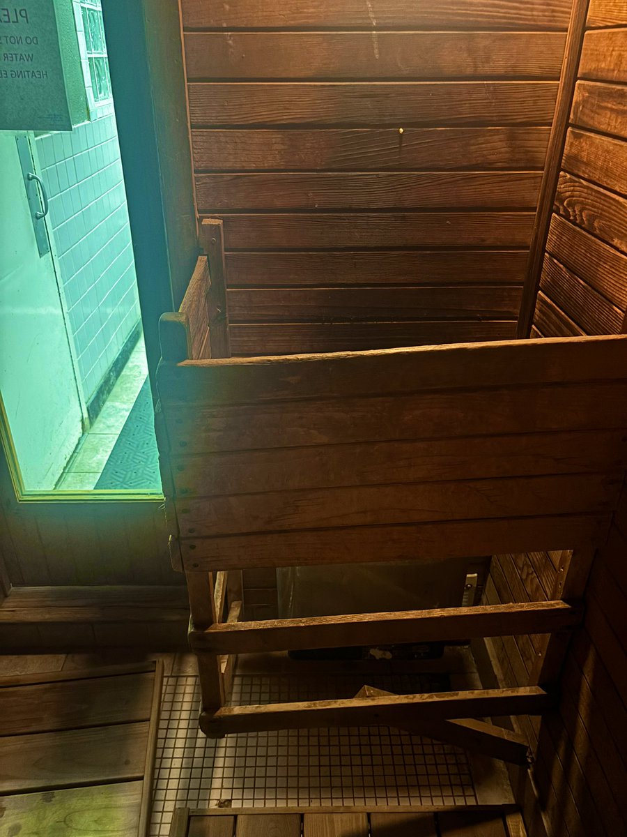 Nick Hinton tweet media