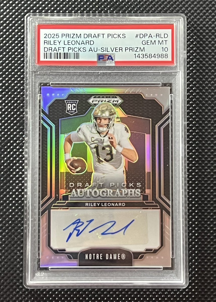 No Holds Cards (Ari) tweet media