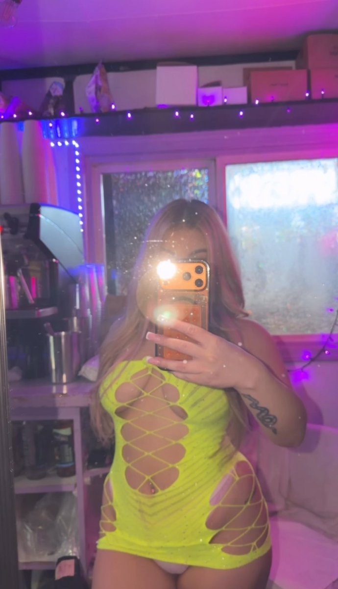 Macy Starr 💋 tweet media