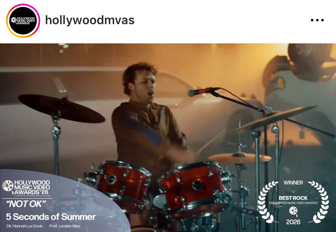 ashton irwin club! tweet media