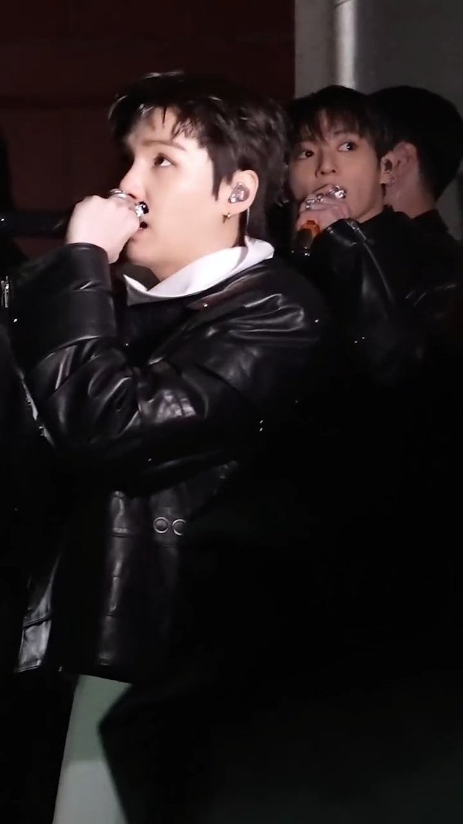 찌야💫 tweet media