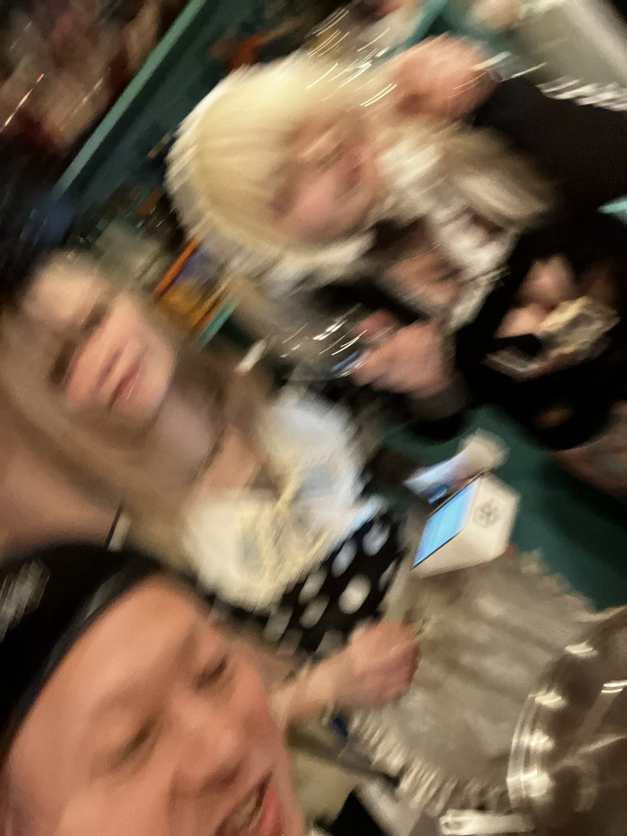 シックスくん tweet media