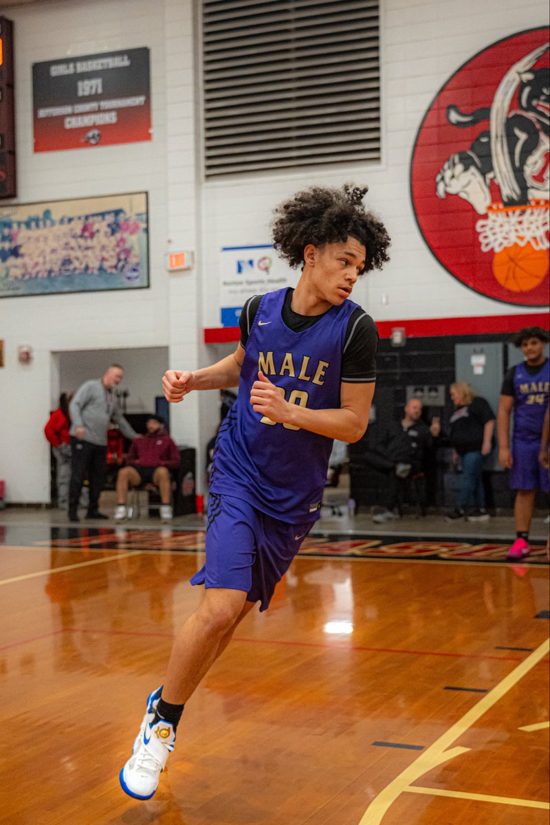 trentcrook28_'s tweet photo. Coaches, I'll be playing with KY Ambition this summer and spring. My schedule for this upcoming weekend at the MHC Indiana Clash.
@madehoops 
@2026Ambition 
@PrepHoops 
@MaleHighBBall https://t.co/HxEzRUp4Si