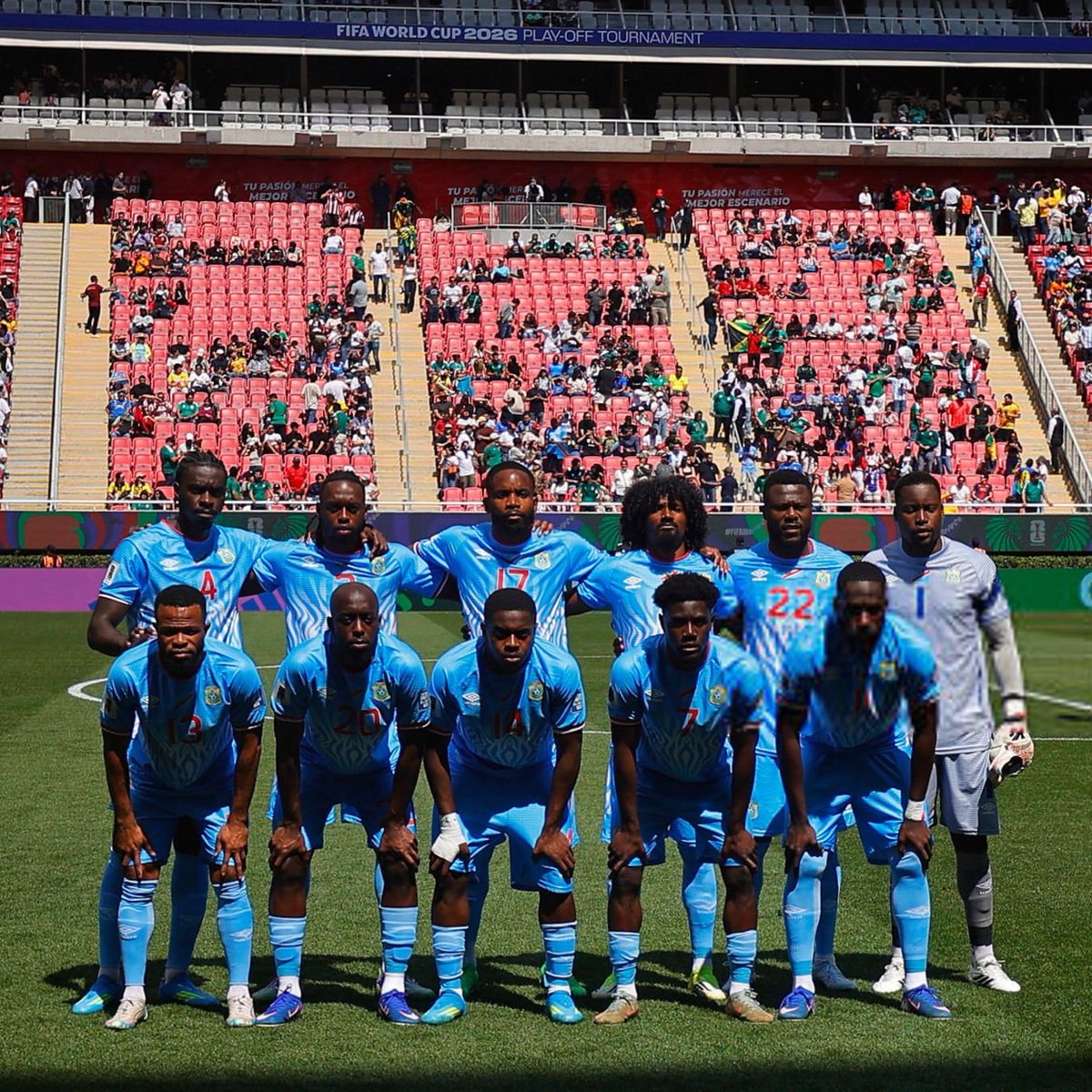 Vibes Foot tweet media