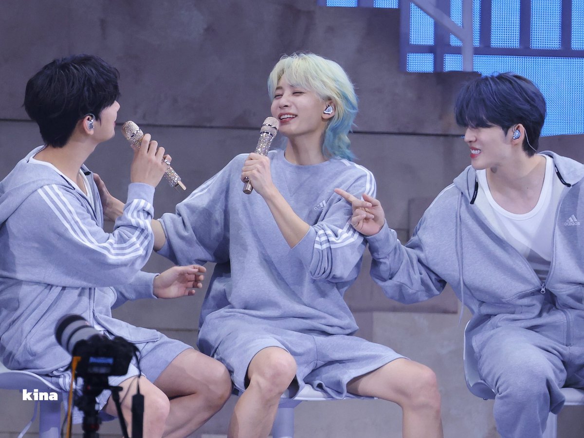 𝖾𝗋𝗂 ꙳ tweet media