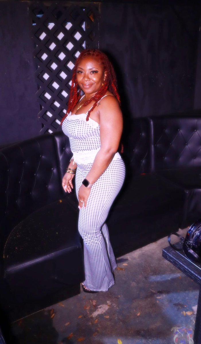 sheisjocelynnn's tweet image. Two strands down to my asssss hoe ❤️‍🔥

#LocLife #MyAuntieEra 😍