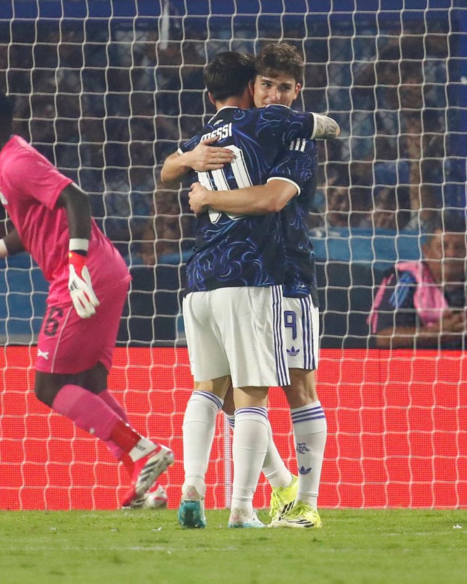 Messi World tweet media