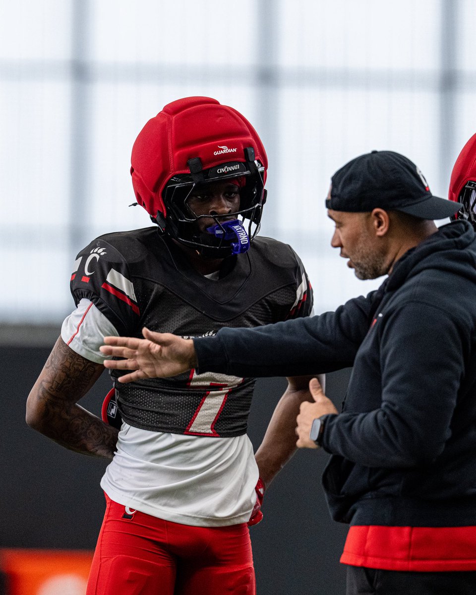 Cincinnati Football tweet media