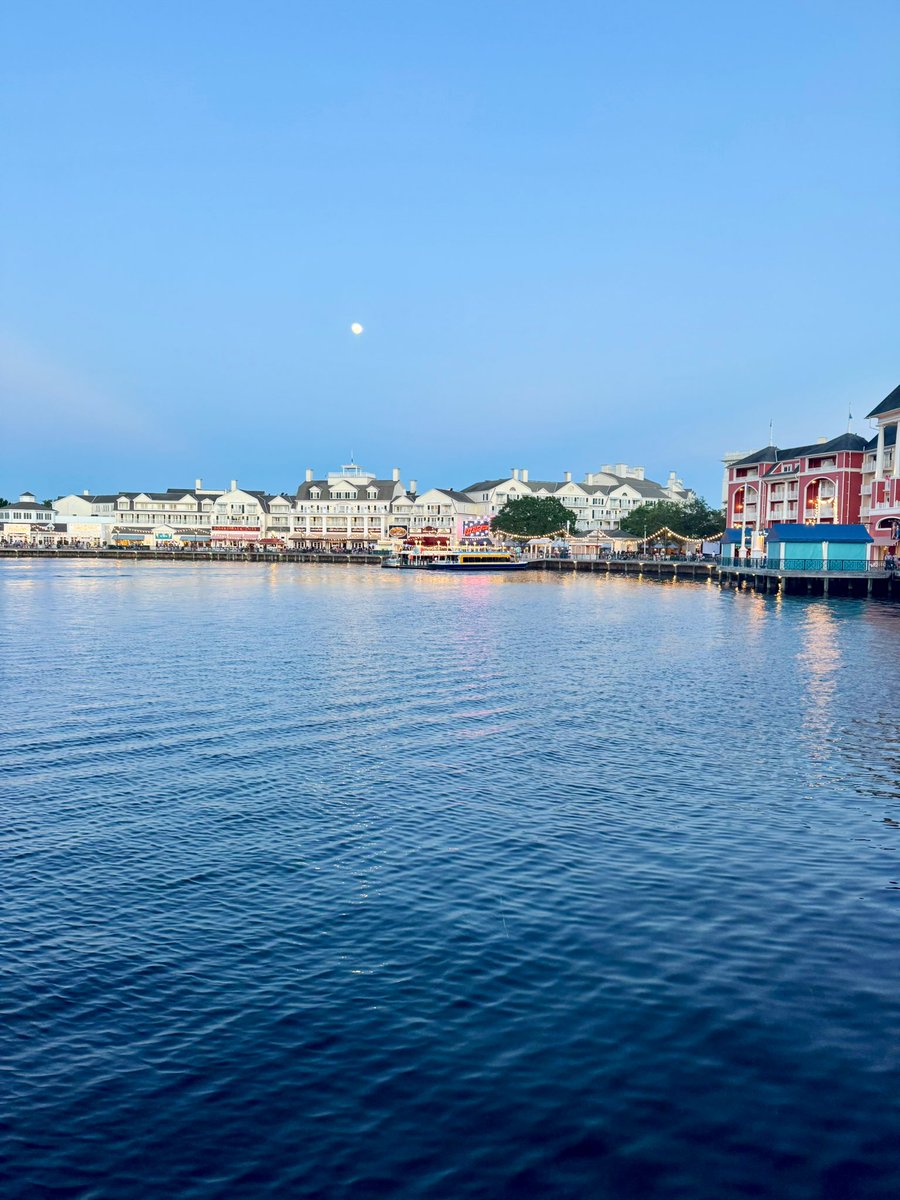 Drunk Stormtrooper🕺🍻 tweet media