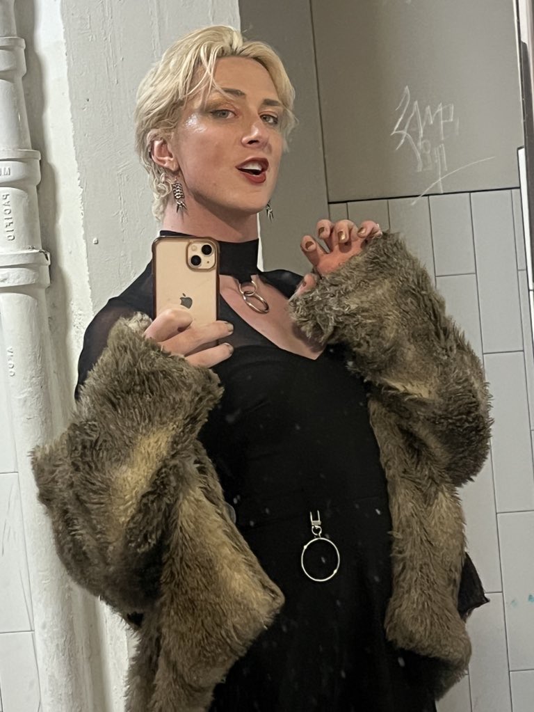 dead domain tweet media