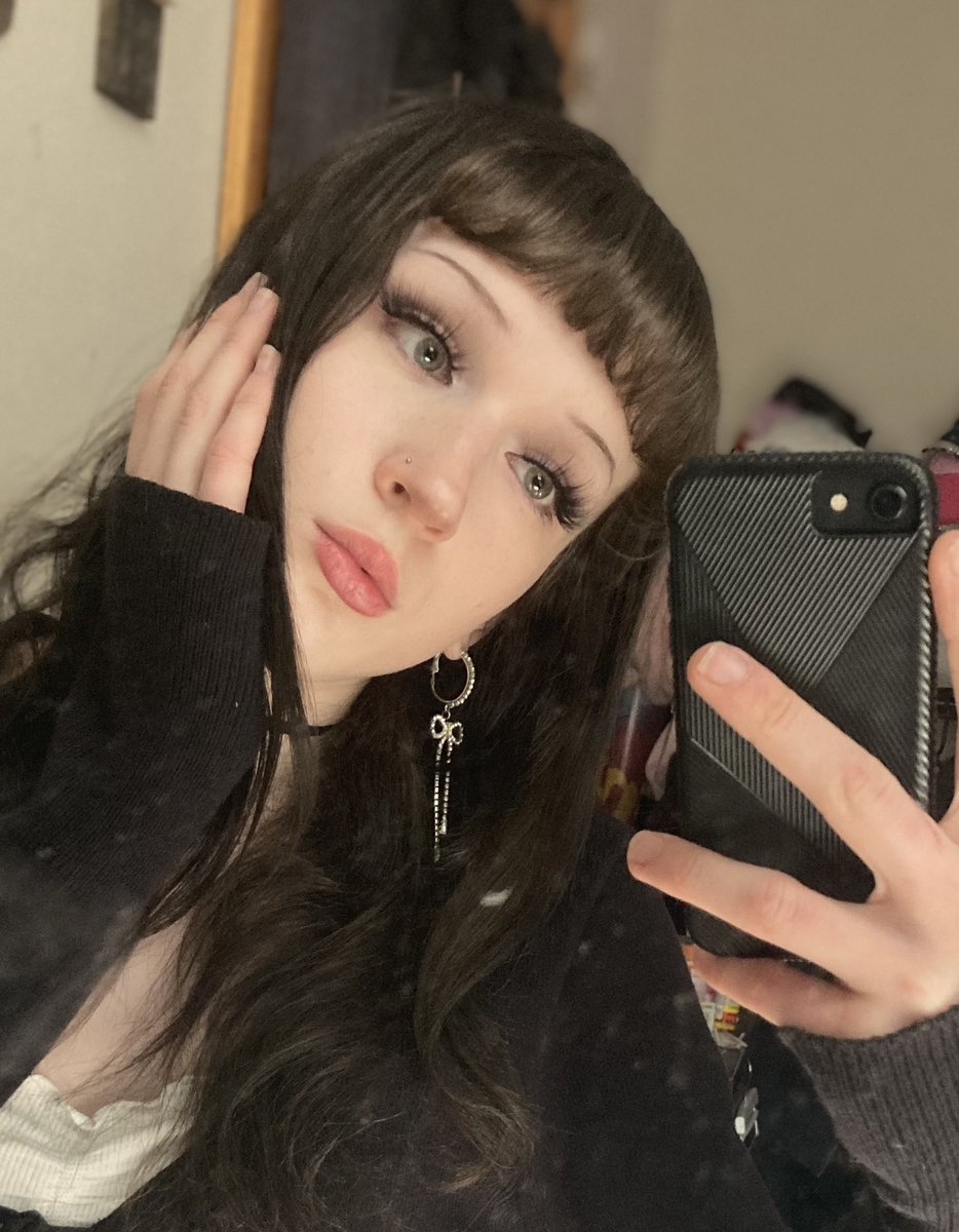 phoebe 🏳️‍⚧️ tweet media