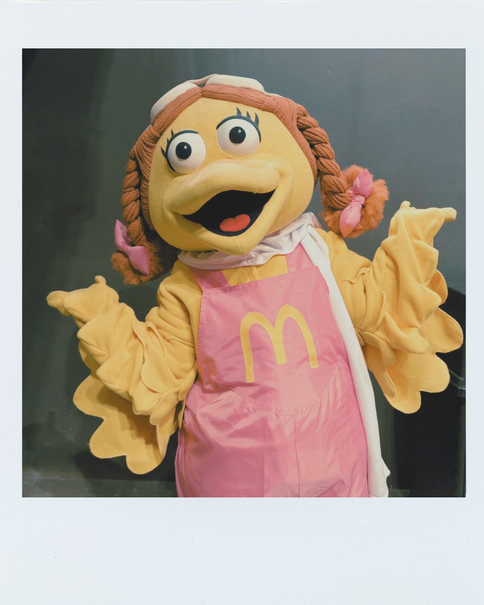 DDArenaAZ's tweet image. Meet the crew. 🤩

#McDonaldsAllAmericanGames #RonaldMcDonald #Arizona #Glendale