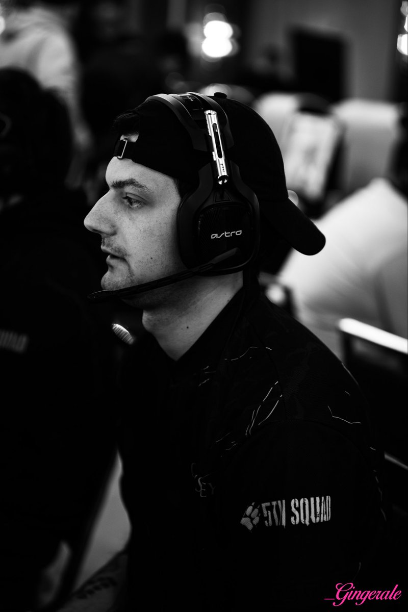 byohzrd's tweet photo. As i’m wrapping up my studies i’m pursuing more esports work

I’ve worked in Socials with @OMiTGG @OMiTBrooklyn @SGPSyndicate @YFPCOD (love you neema) and i have a vast knowledge of R6, Apex, CoD and Valorant. 

I have an esports business certif through uAkron.

RTs appreciated! https://t.co/NDGyK7ttDg