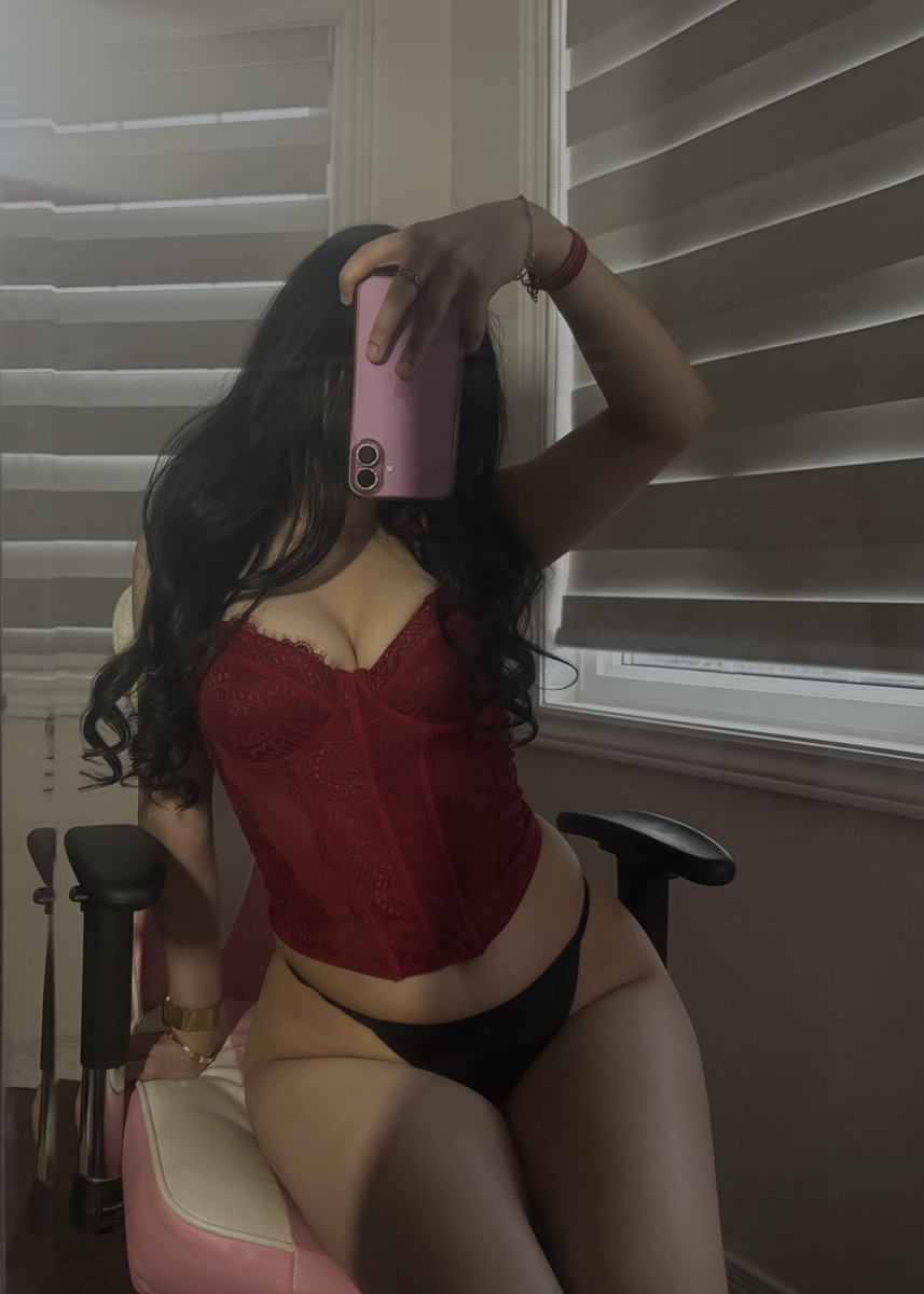 princess han tweet media