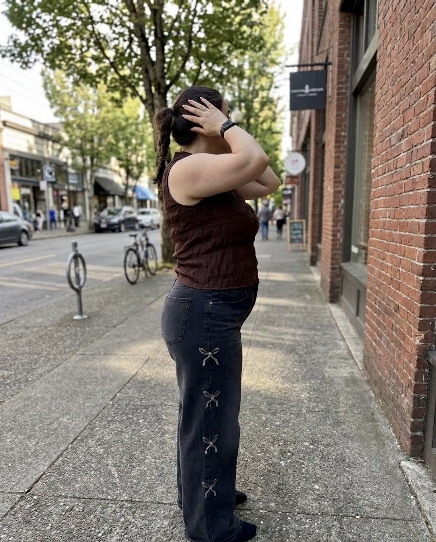 JessicaJan01's tweet photo. Going shopping 💋🛍️#torontogoddess #torontofindom #takeyourmoney #paypig #cashcow https://t.co/BoQQ5w9iWt