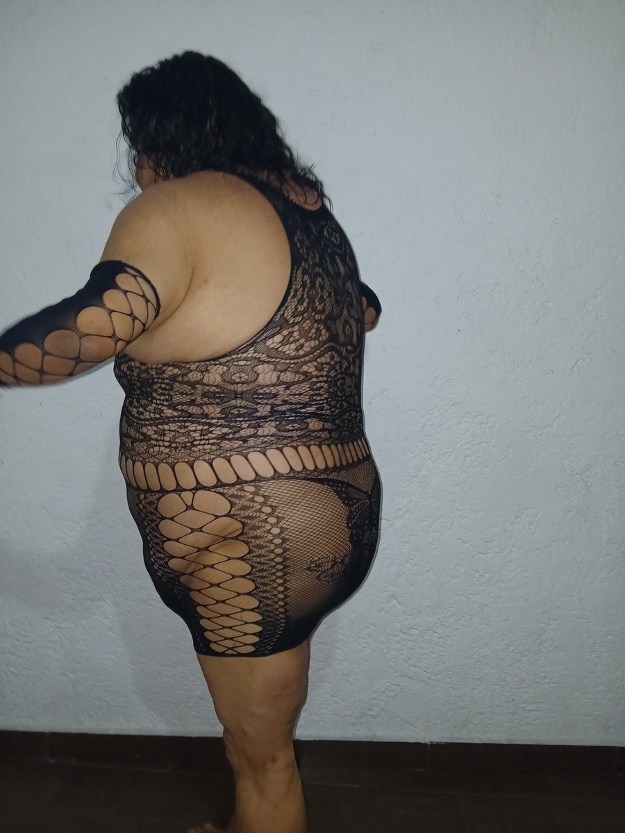 Leon0677193581's tweet photo. Nos llega un anónimo de esta gorda madura ,para los q les gustan así bien servidas ,nos lo mandan para q le comenten si les gusta la publicación y tiene muchos likes prometen mandar más de este rajadon, ustedes la perdonan o le traban la verga a ese rajadon sabroso? https://t.co/STDgr2Cwxx