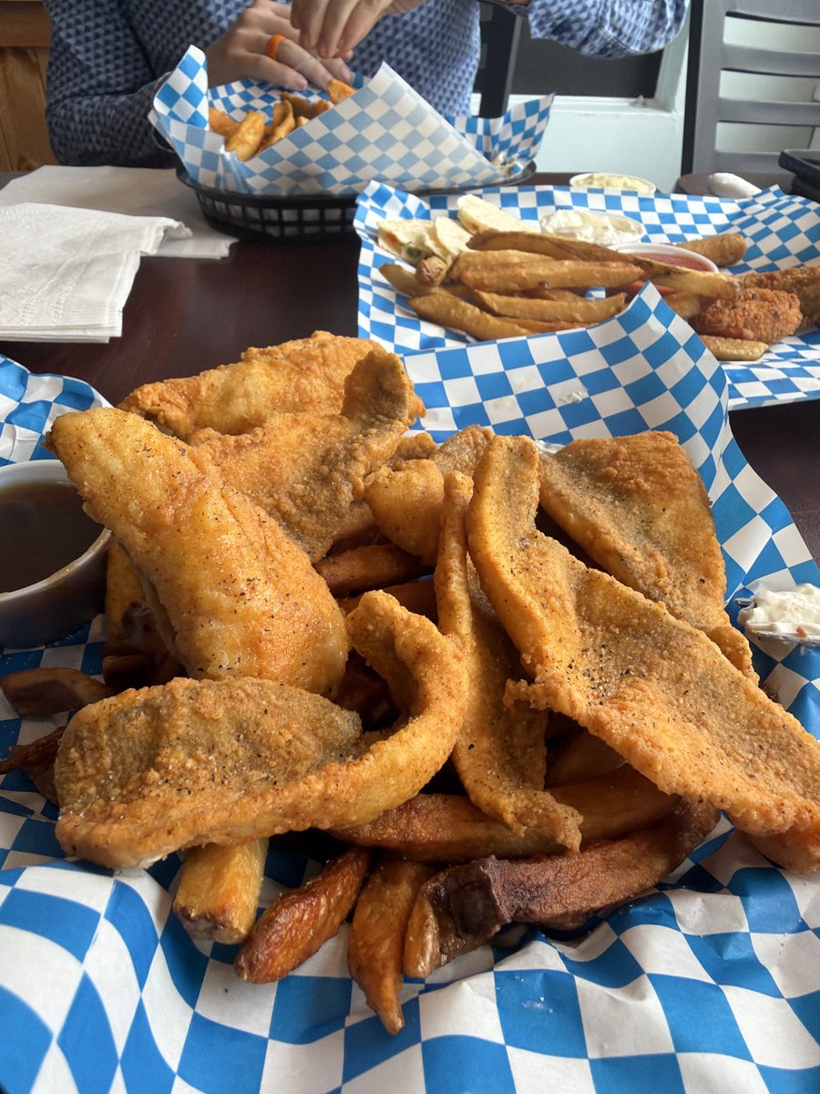 Robert 🇨🇦 tweet media