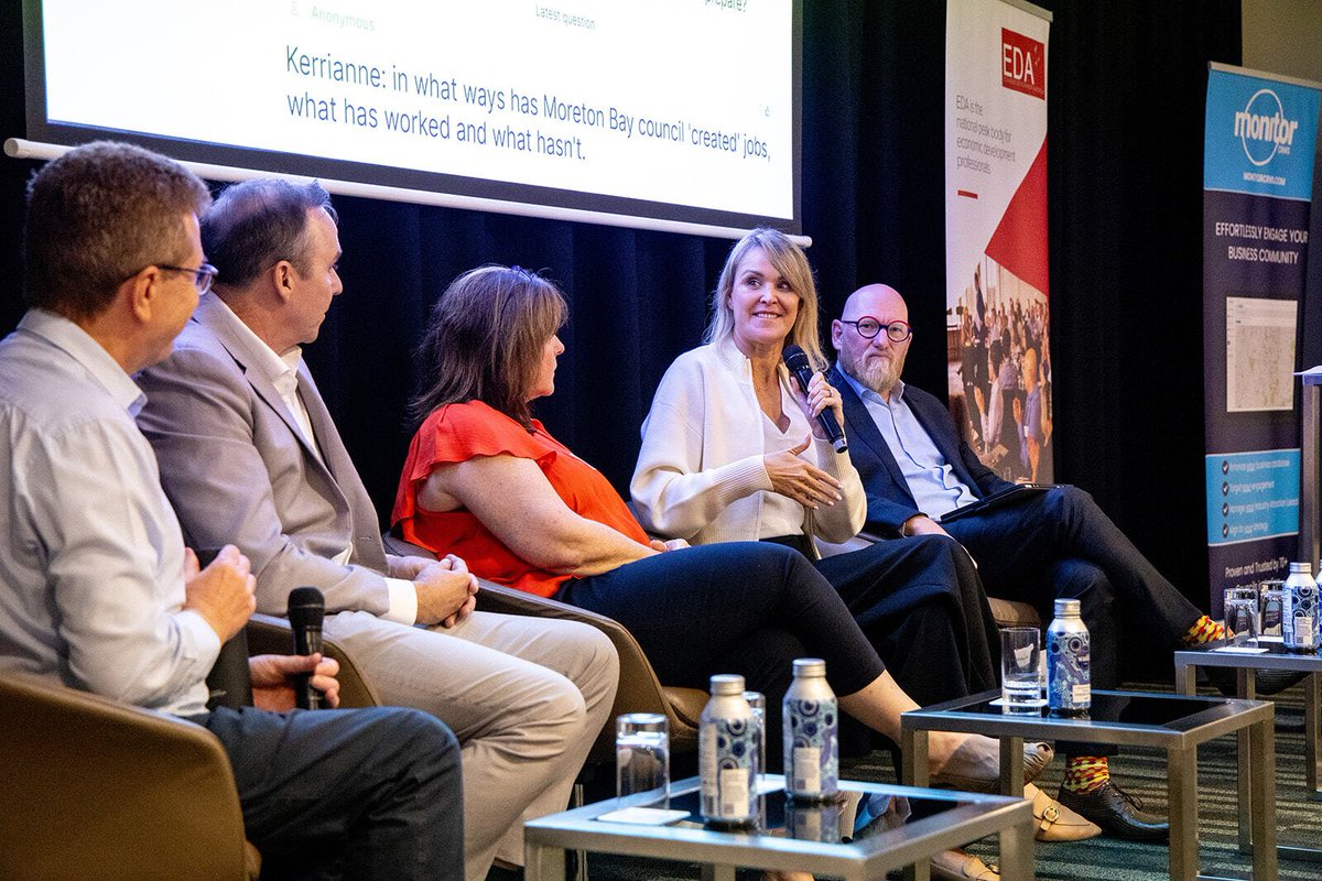 LisaAndrews__'s tweet photo. Exponential change is redefining Australia’s future. My EDA Roadshow reflections explore why leaders must embrace new models to stay ahead. 
Thank you to Jacqueline, the EDA board and all members for having me.
Insights here: https://t.co/9xGPrn50UC #FutureOf #WAVIA #Innovation https://t.co/5aYwqtfwBR