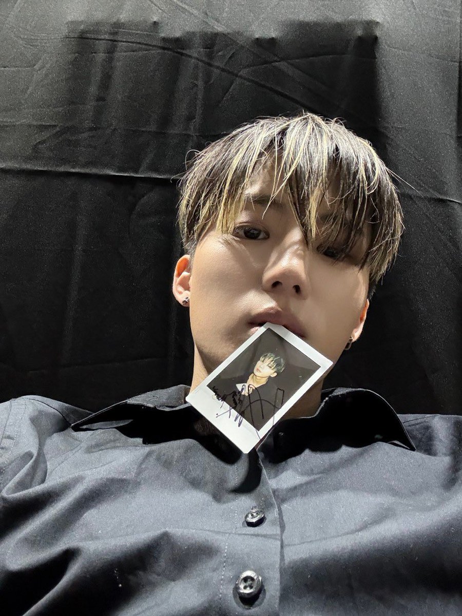 JUSTB Official tweet media